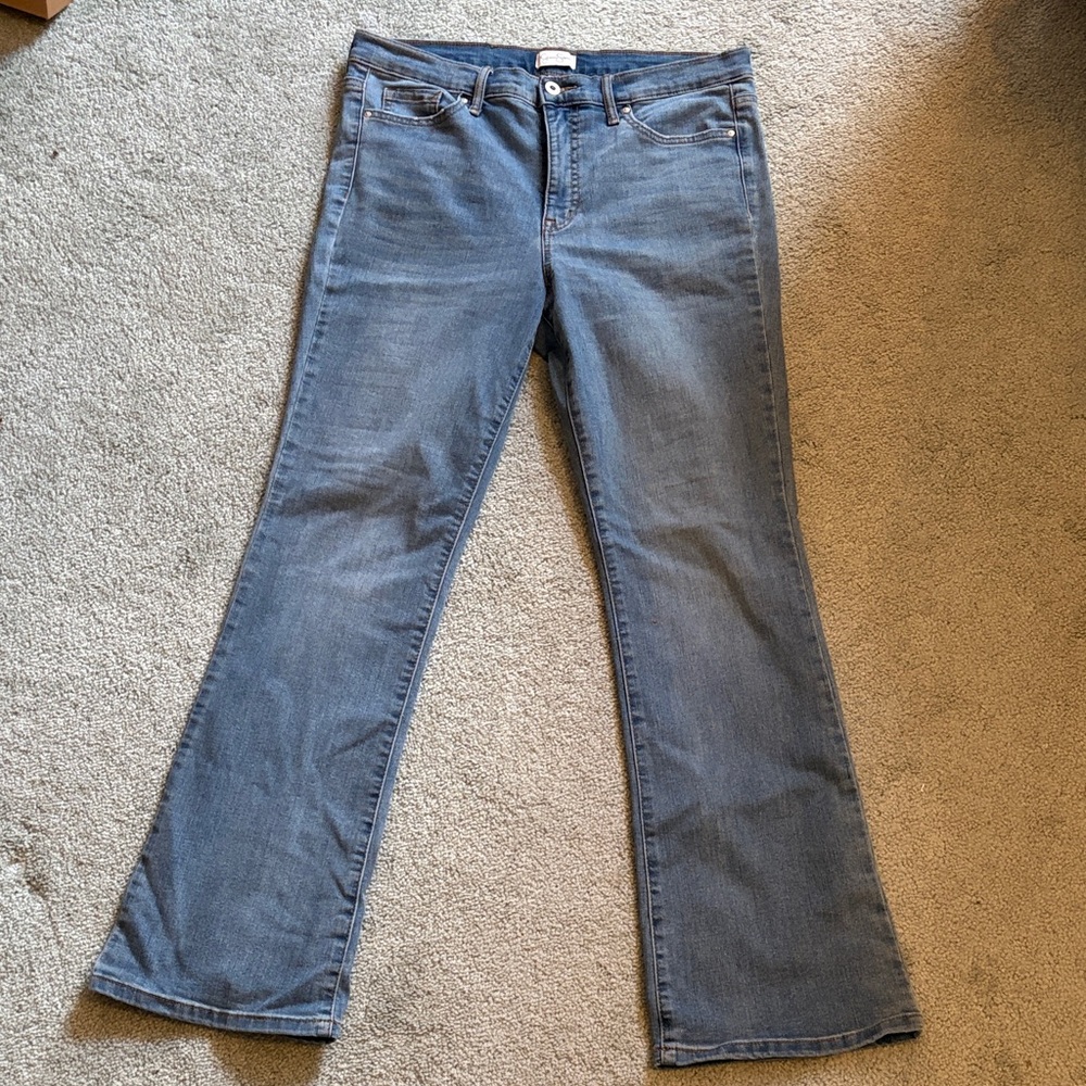 Jessica Simpson  Blue Women's Jeans size 12/31.